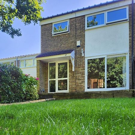 Double Room In Crawley,Gatwick,West Sussex Ifield Dış mekan fotoğraf
